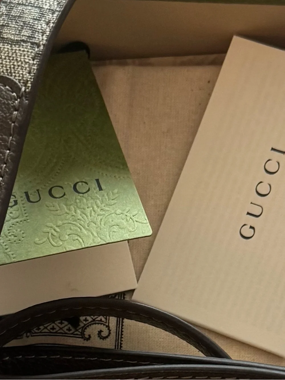 Gucci Beige & Brown GG Supreme Pet Leash and collar with Gold Hardware